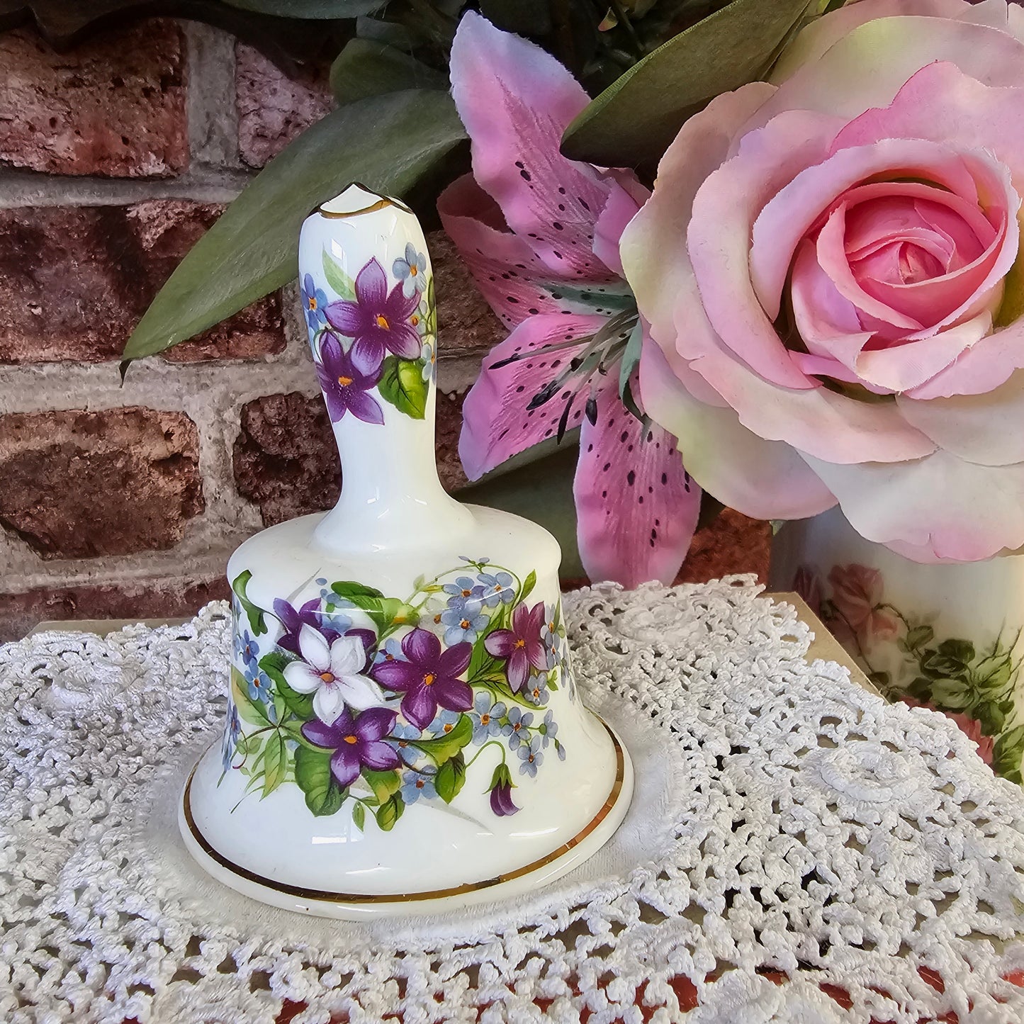 Vintage Purple Floral Bell